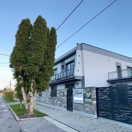 Apartman Tereza Velky Meder Ngoại thất bức ảnh